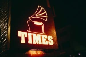 高雄酒吧-TimeS Antique & Bar 時光古董酒吧