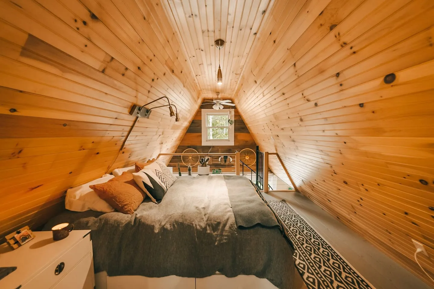 Airbnb 公開年度「IG 最受歡迎房源 Top 10」