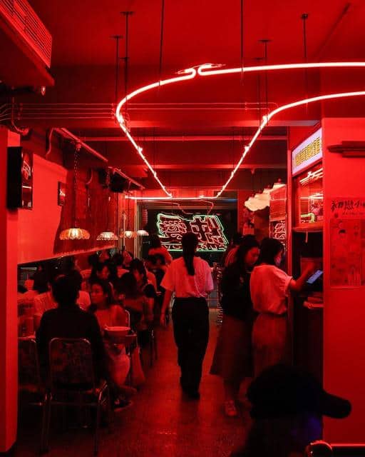 台北酒吧 台式霓虹酒吧：純愛小吃部