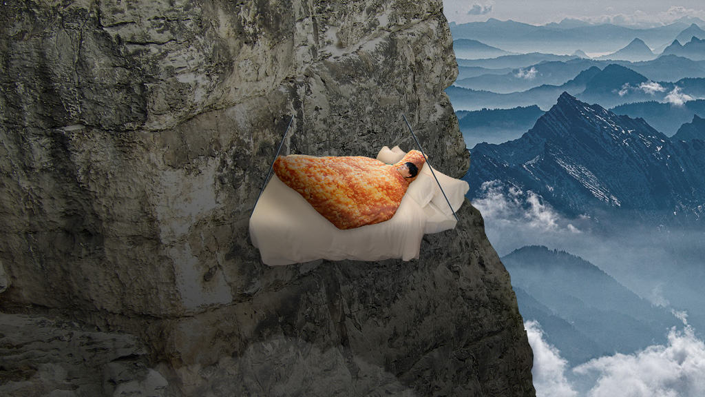 《摩斯炸雞睡袋組》在懸崖......碰到山難也能使用