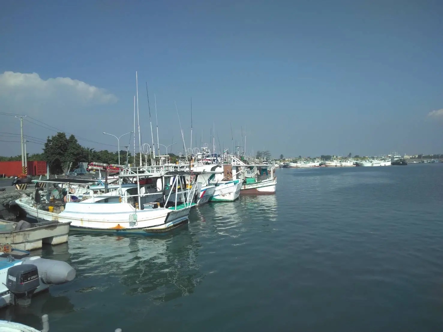 2023 全台漁港景點推薦｜秋蟹海鮮這裡找，邊吹海風超療癒！